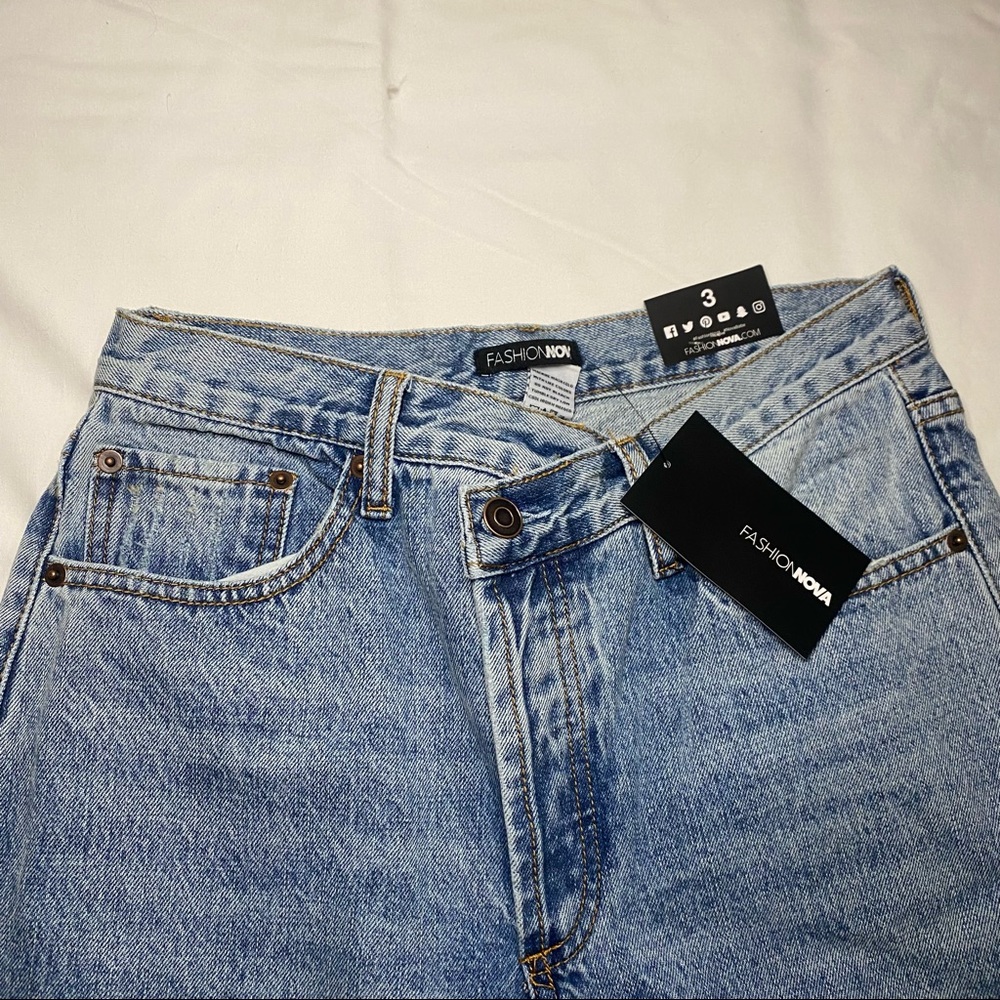 Crossover Jeans - Picture 3 of 4